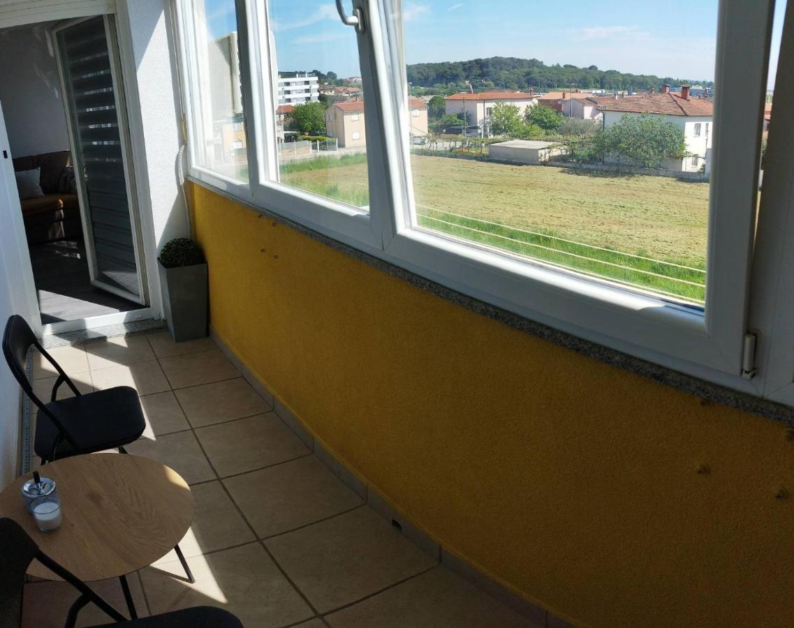 Apartment Luka Pula Exterior photo