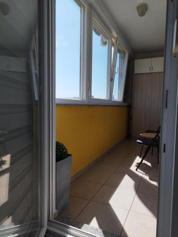 Apartment Luka Pula Exterior photo